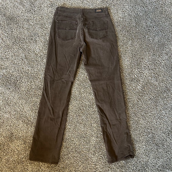 Brown Levi’s Straight 512 - Picture 3 of 5